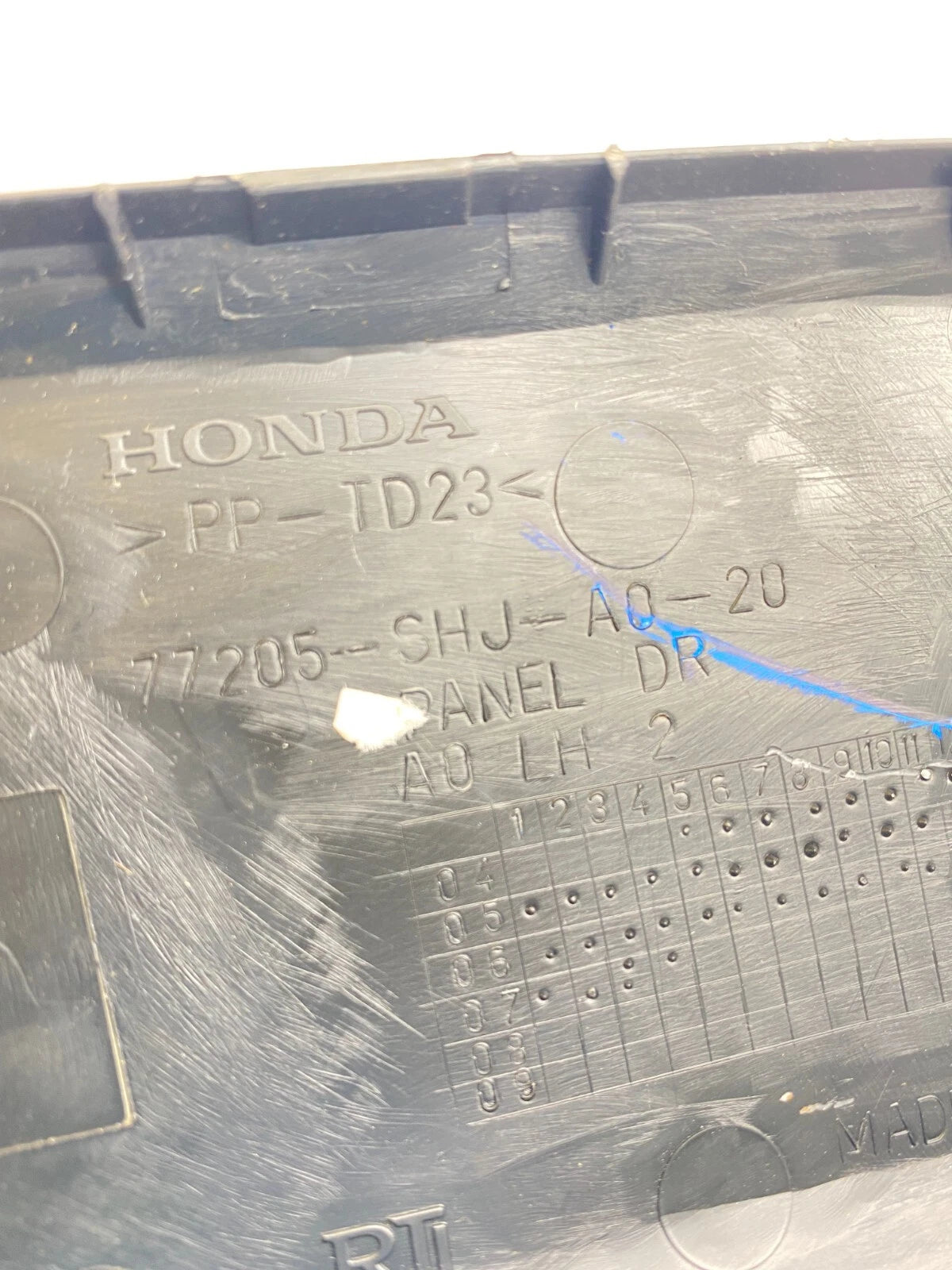 2005 2006 2007 HONDA ODYSSEY LEFT SIDE PANEL COVER BEZEL TRIM 77205-SHJ-A0-20