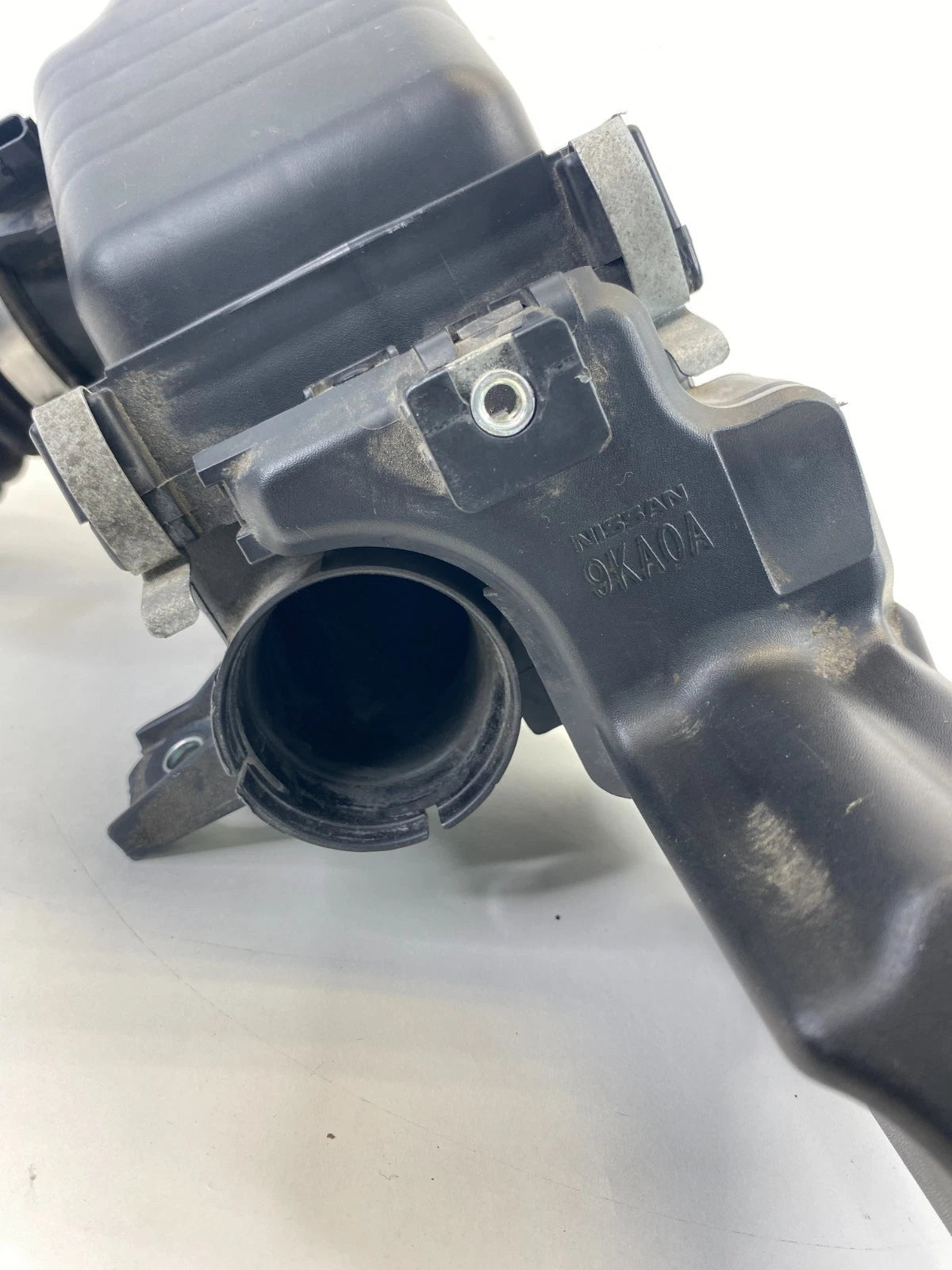 2014-2019 Nissan Versa Note 1.6L L4 Air Intake Cleaner Filter Box Assy w/ Hose