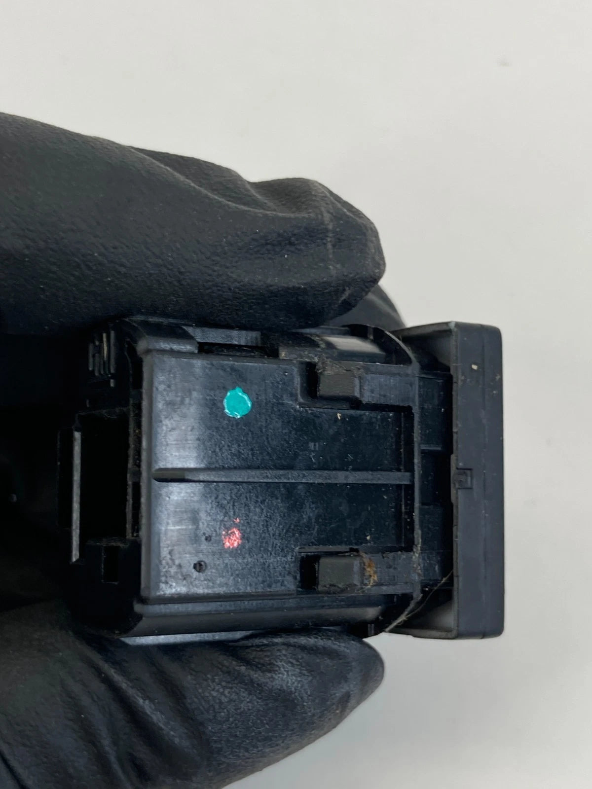 2010-2017 GMC TERRAIN CHEVROLET EQUINOX TRACTION CONTROL SWITCH BUTTON OEM