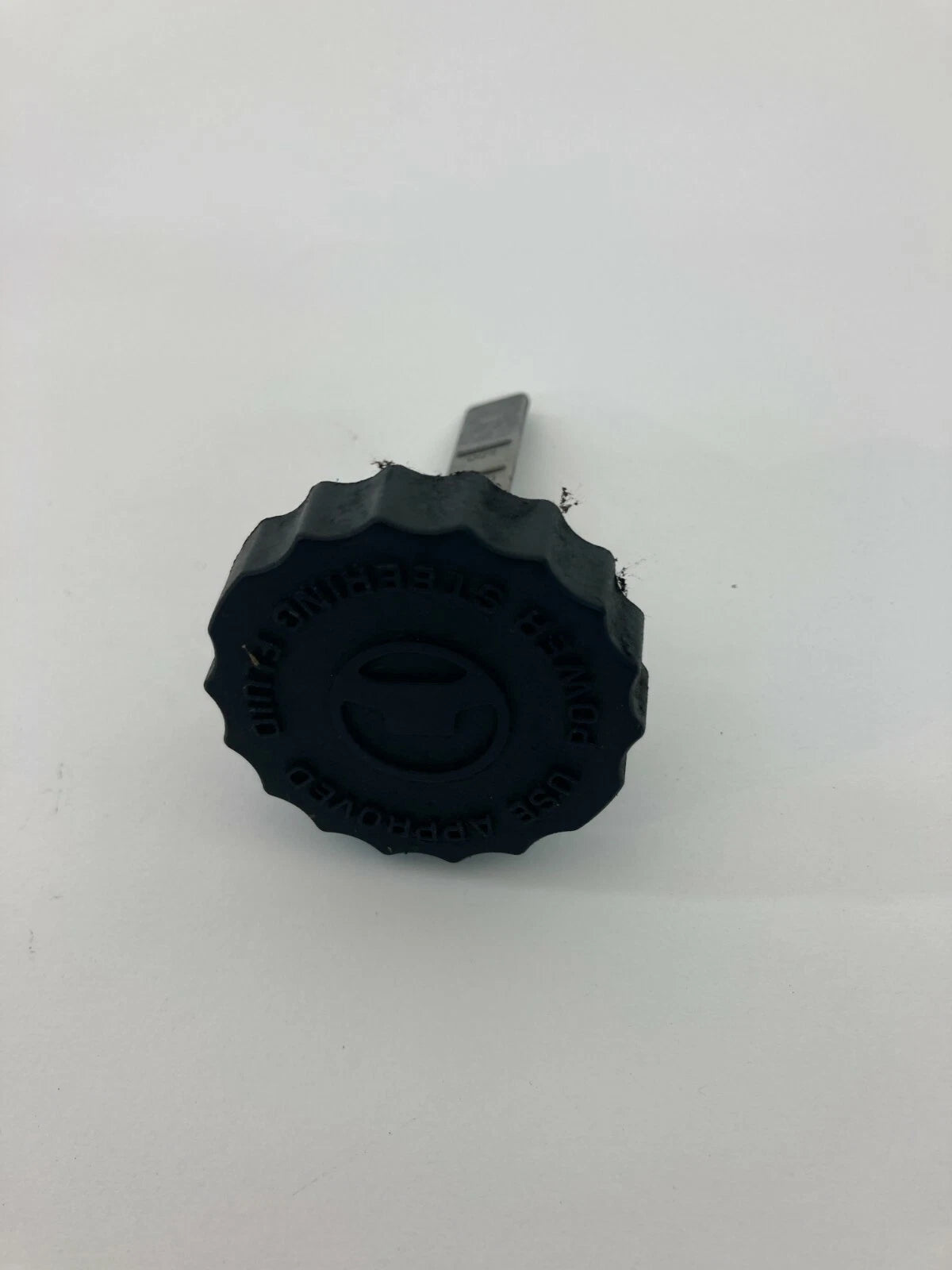 2005-2010 CHRYSLER 300 POWER STEERING FLUID RESERVOIR BOTTLE CAP COVER TANK OEM