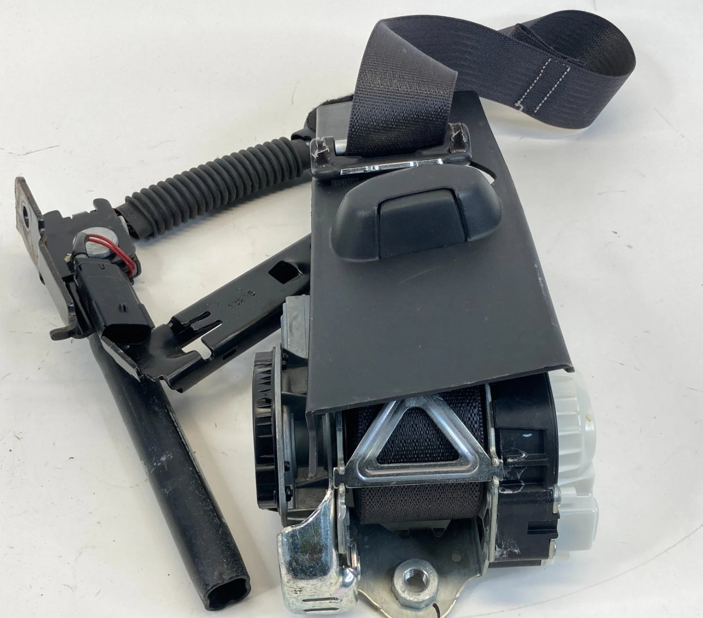 2011-2015 FORD EXPLORER INTERCEPTOR UTILITY FRONT RIGHT SEAT BELT RETRACTOR ASSY