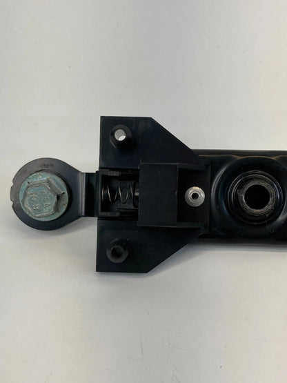2011-2014 HYUNDAI SONATA FRONT RIGHT PASS SEAT BELT HEIGHT ADJUSTER 88890-3Q000