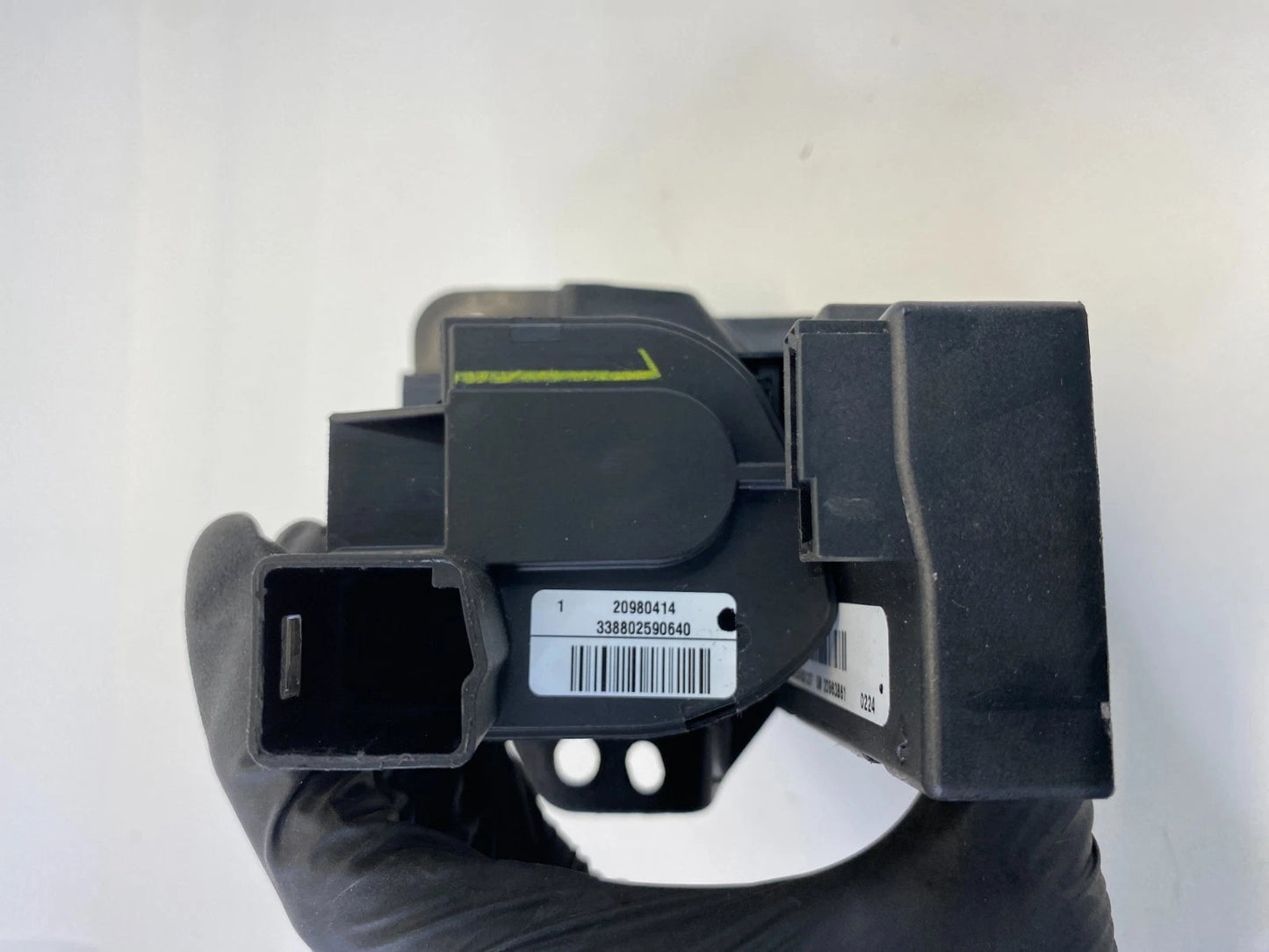 2004-2012 CHEVROLET MALIBU 2.4L L4 A/T IGNITION SWITCH LOCK CYLINDER WITH KEY