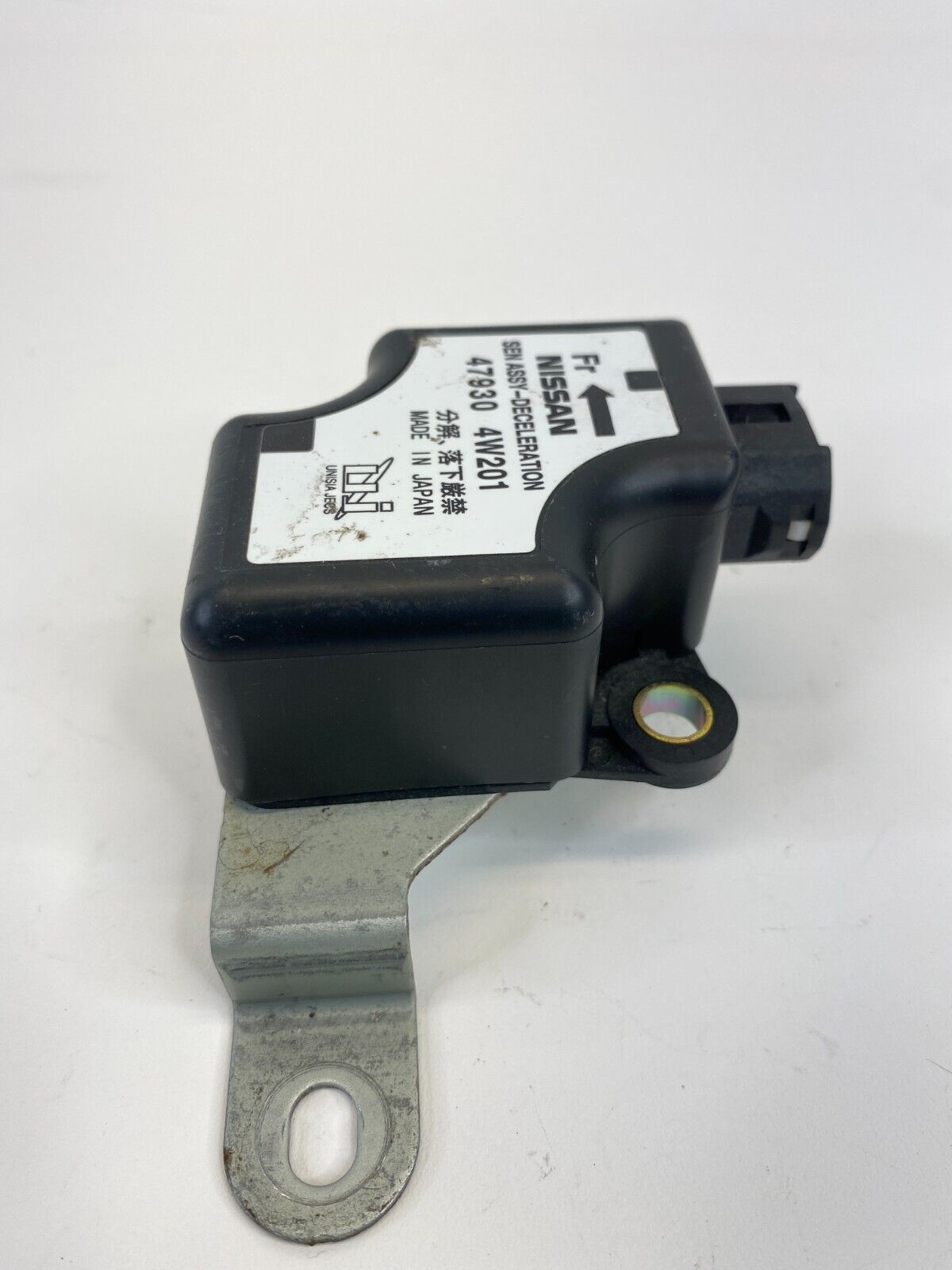 2002-2004 Nissan Pathfinder Vehicle Yaw ABS Stability Control Sensor 47930-4W201