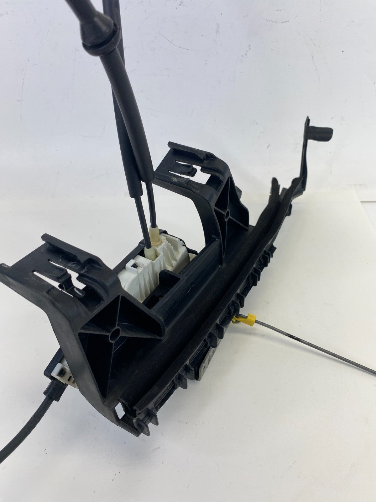 2015-2017 Chrysler 200 Front Left Door Lock Latch Release Actuator 04589913AE