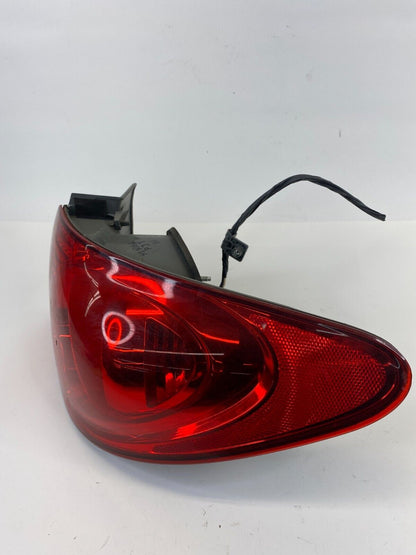 2007-2010 Hyundai Elantra Sedan Right Passenger Taillight Tail Lamp Light Outer