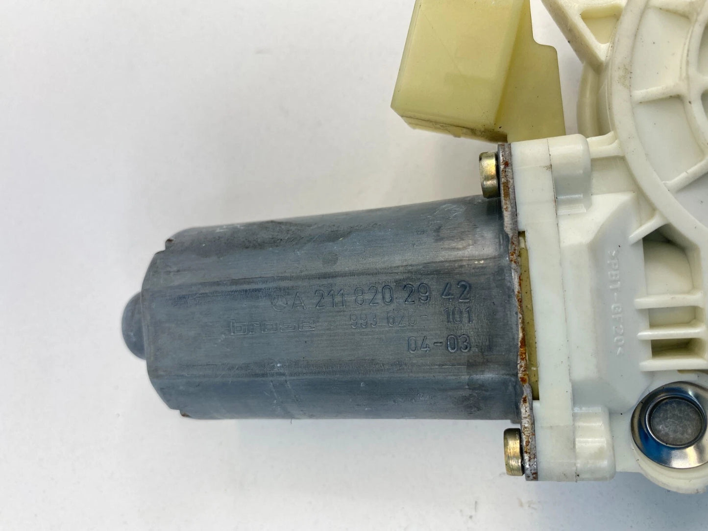 2003-2009 MERCEDES-BENZ E320 FRONT LEFT DRIVER DOOR WINDOW MOTOR A2118202942 OEM
