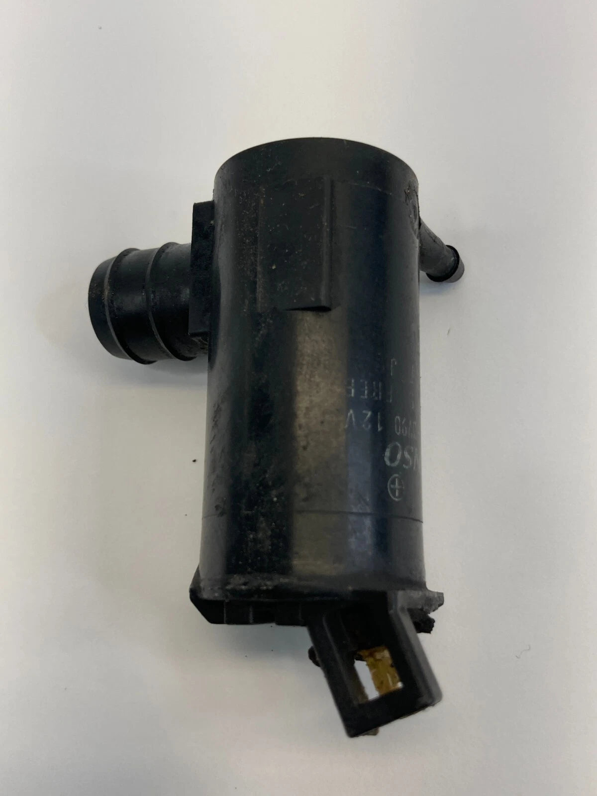 2001-2006 ACURA MDX FRONT WINDSHIELD WIPER WASHER FLUID PUMP AXC60210-3790 OEM