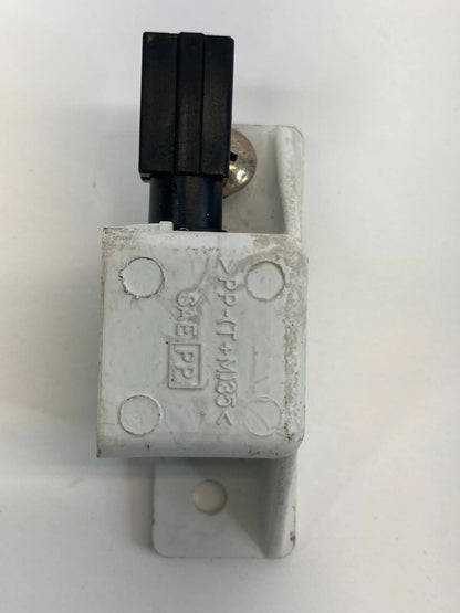 2003-2007 NISSAN MURANO INTERIOR LIGHT LAMP BULB SOCKET SENSOR SWITCH OEM