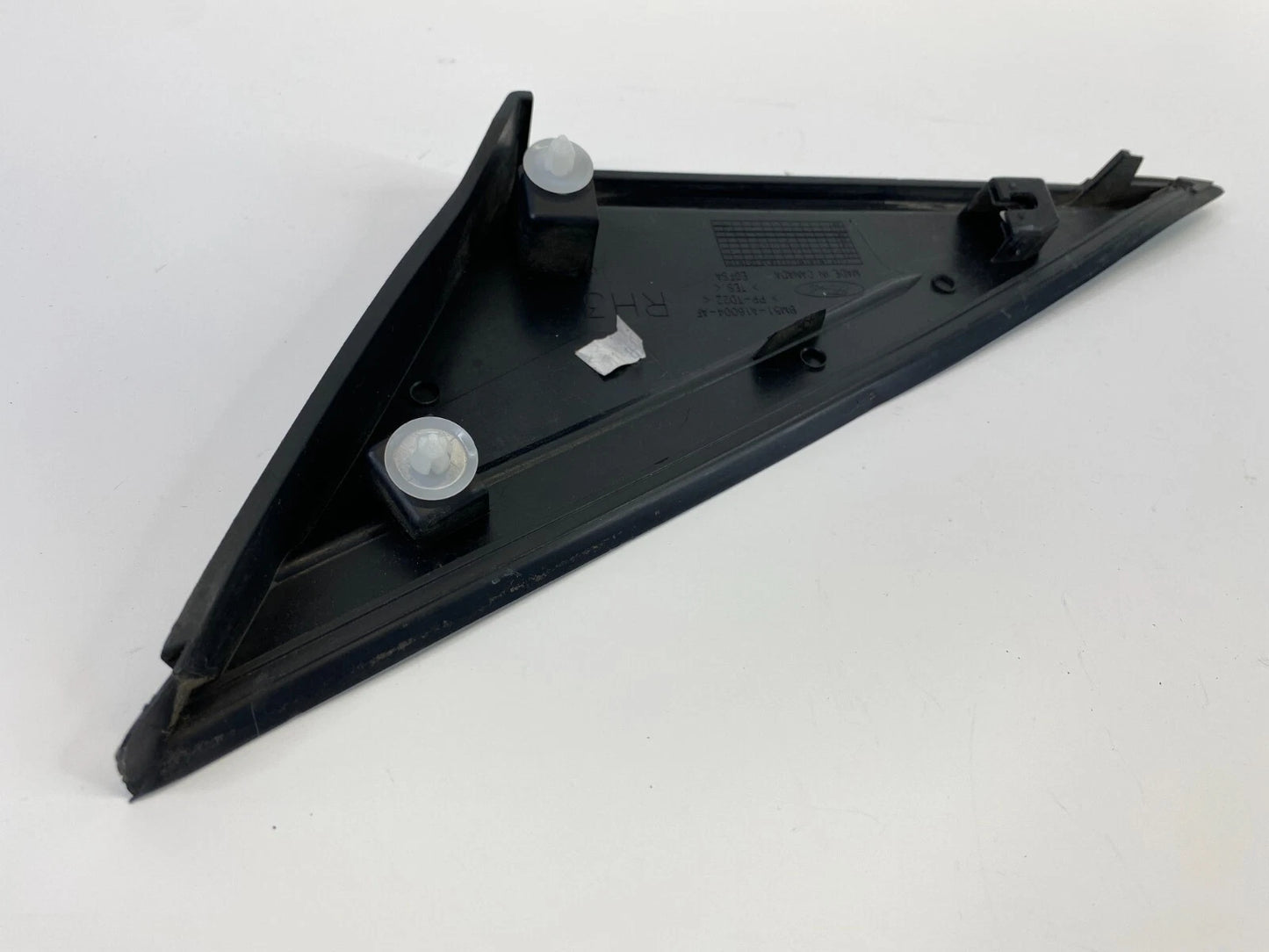 2012-2018 FORD FOCUS FRONT RIGHT FENDER OUTER DOOR CORNER COVER BM51-A16004AF