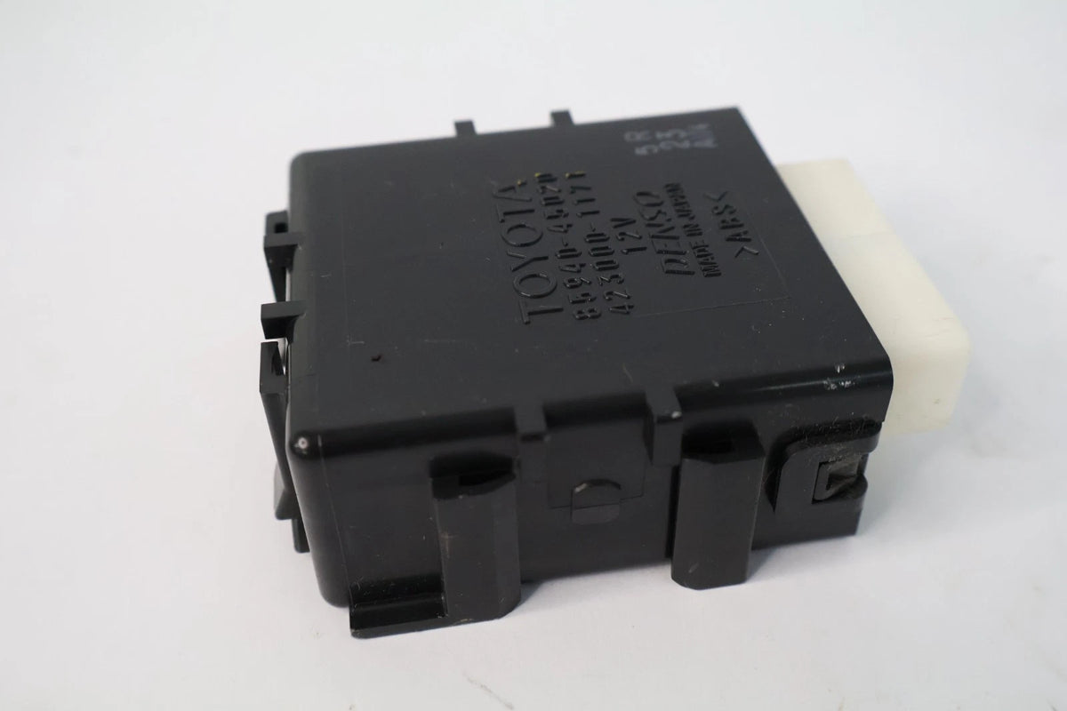 2011-2014 TOYOTA SIENNA WIPER CONTROL MODULE RELAY 85940-45020 OEM FACTORY