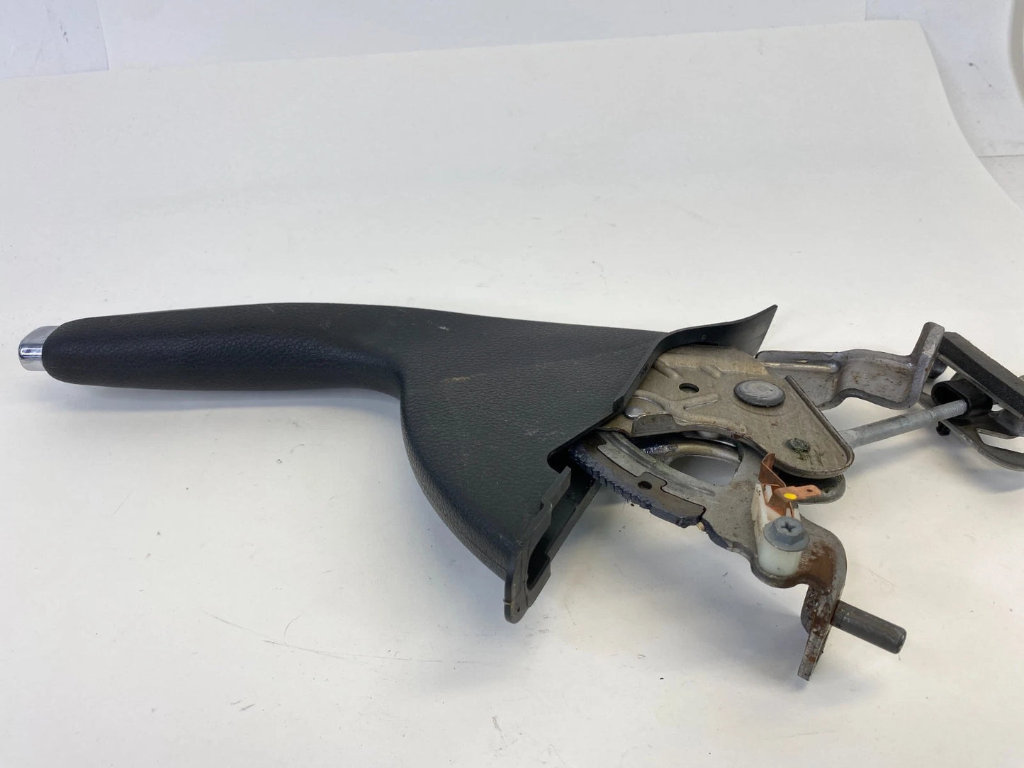 2013 2014 2015 2016 DODGE DART EMERGENCY PARKING BRAKE HANDLE LEVER ASSEMBLY