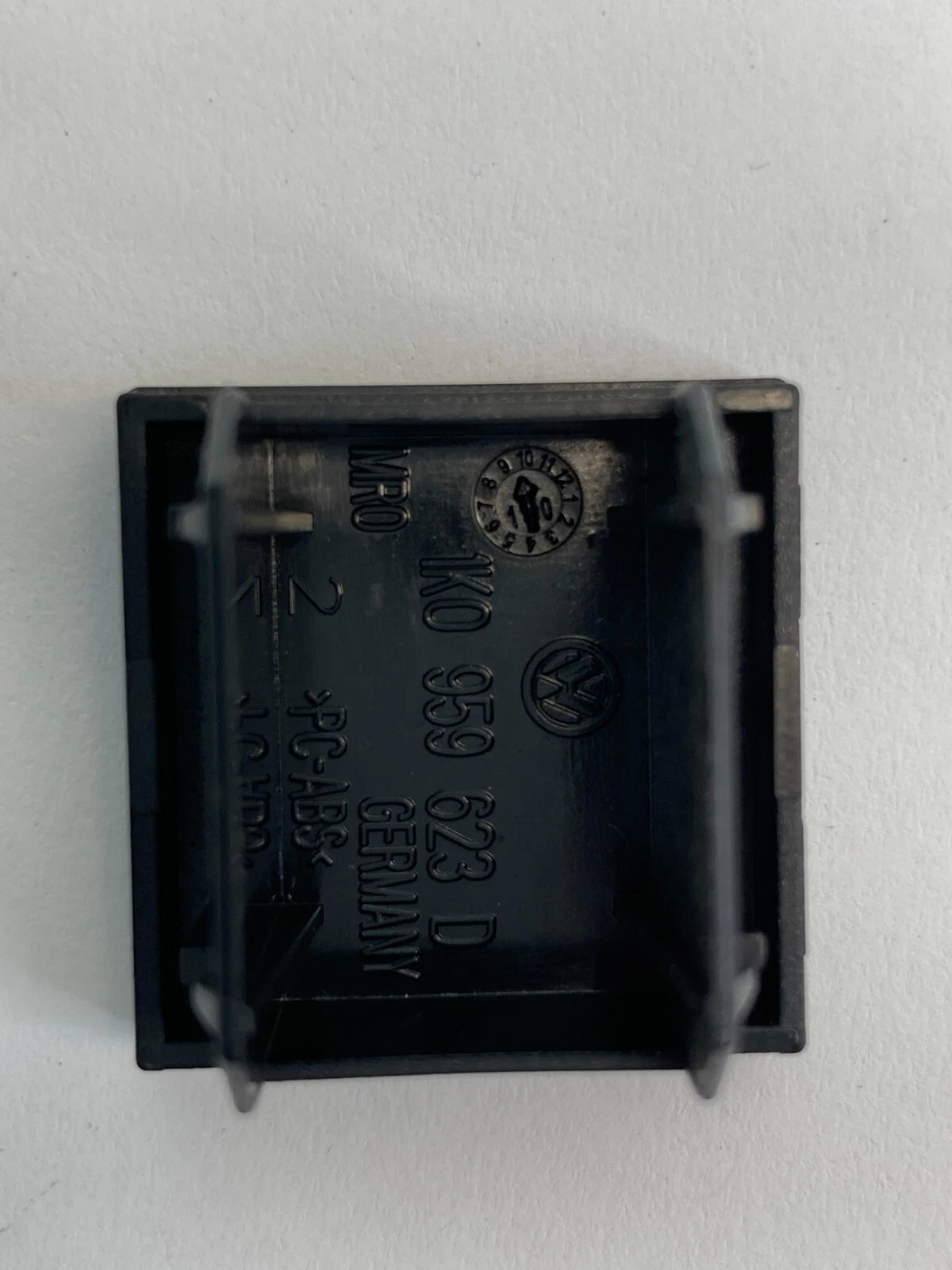 2009-2011 VW VOLKSWAGEN TIGUAN DASH BLANK INNER COVER HOLE SWITCH 1K0959623D OEM