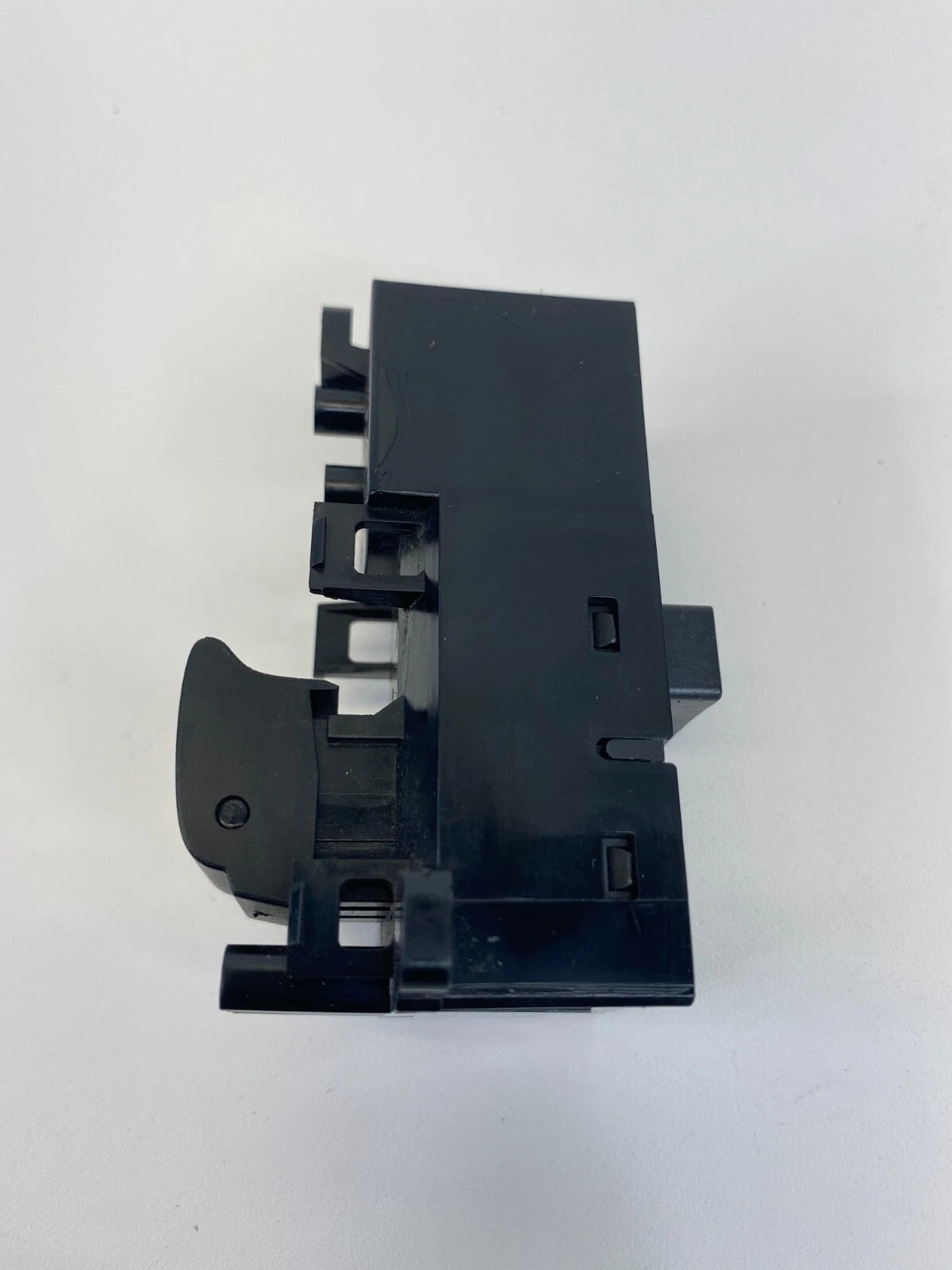 2015-2020 HONDA FIT REAR RIGHT SIDE DOOR WINDOW CONTROL SWITCH 35760-T4N-H010