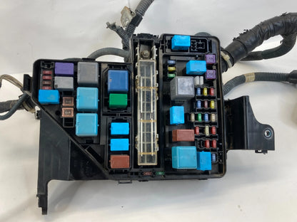 2008-2010 TOYOTA SIENNA 3.5L A/T ENGINE BAY FUSE RELAY DISTRIBUTION JUNCTION BOX