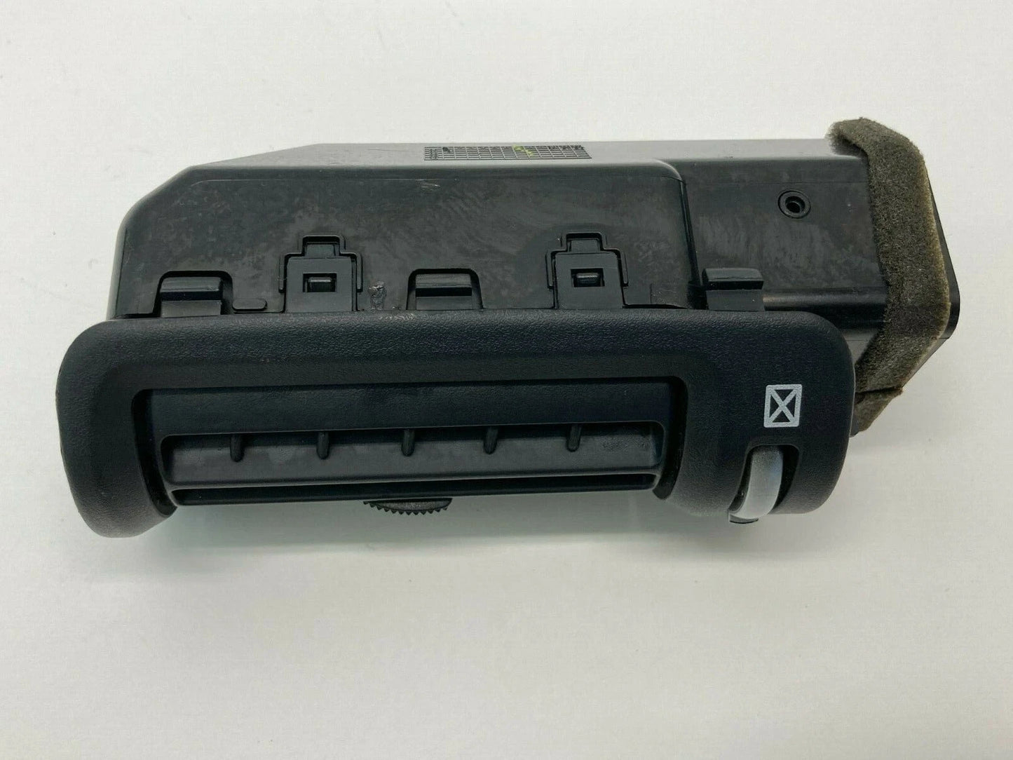 07-12 HYUNDAI VERACRUZ 07-09 SANTA FE REAR PILLAR RIGHT AC AIR VENT U04467-3800