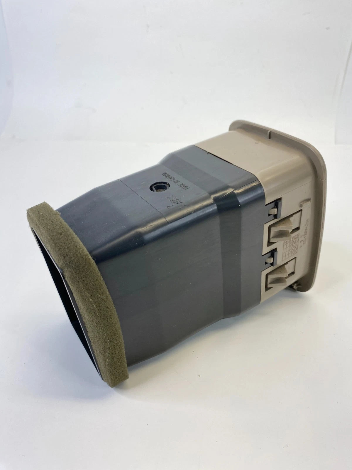 2003-2006 CHEVROLET TAHOE DASHBOARD AC AIR OUTLET VENT GRILLE 15717354 OEM