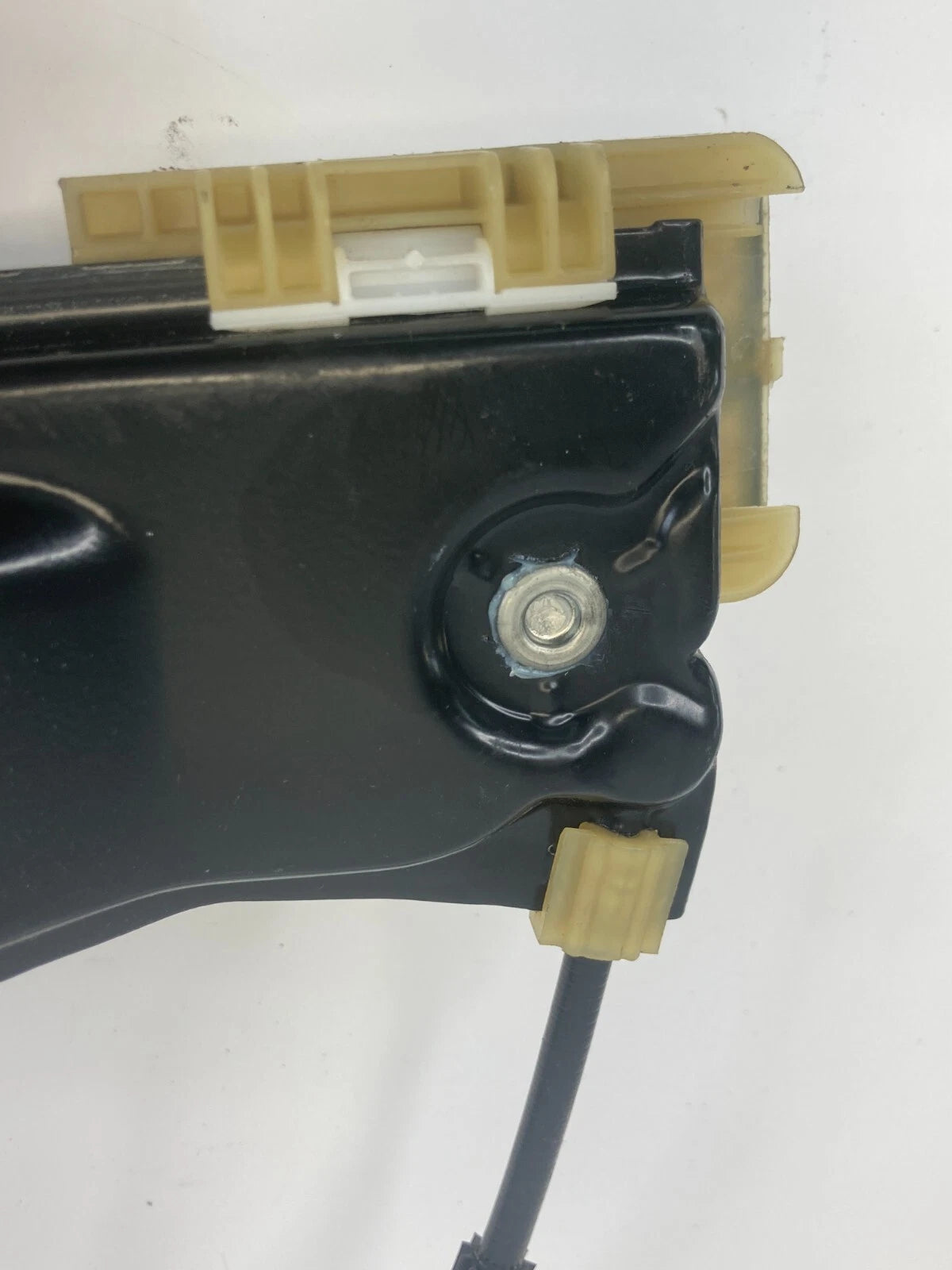 2012-2018 FORD FOCUS LEFT DRIVER SIDE WINDOW REGULATOR W/ MOTOR 931904102