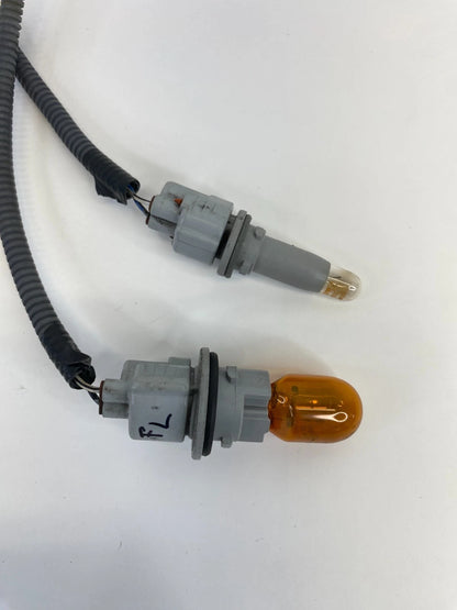 2007-2009 LEXUS RX350 FRONT LEFT DRIVER TURN SIGNAL HEADLIGHT BULB PIGTAIL