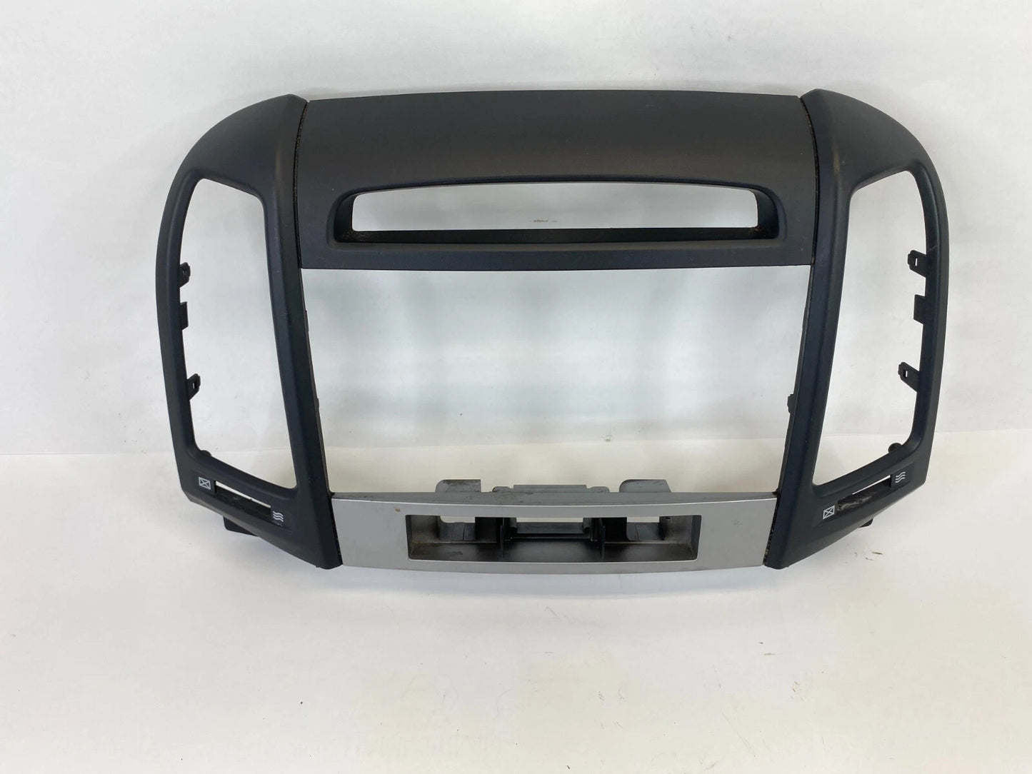 2007-2009 HYUNDAI SANTA FE DASH CENTER RADIO CLIMATE CONTROL BEZEL TRIM OEM