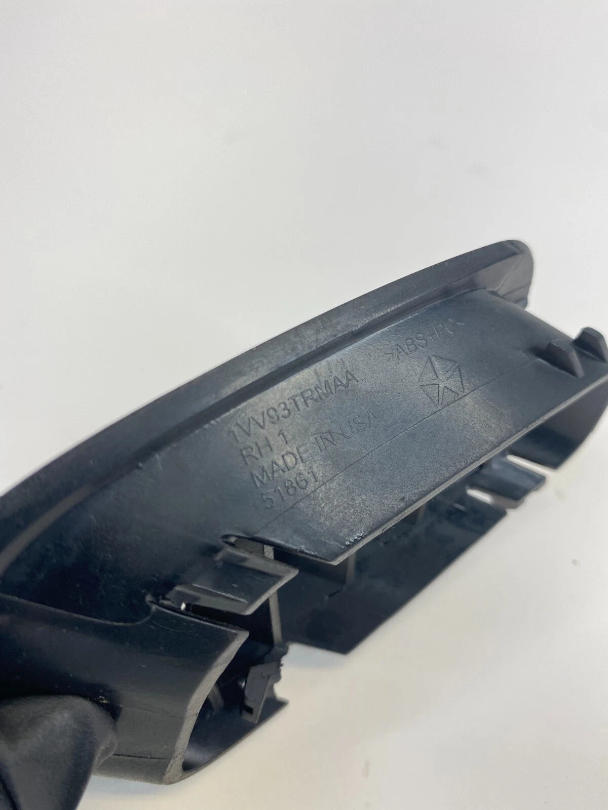 2013-2016 DODGE DART DASH RIGHT SIDE AIR VENT GRILLE DEFROSTER 1VV93TRMAA OEM