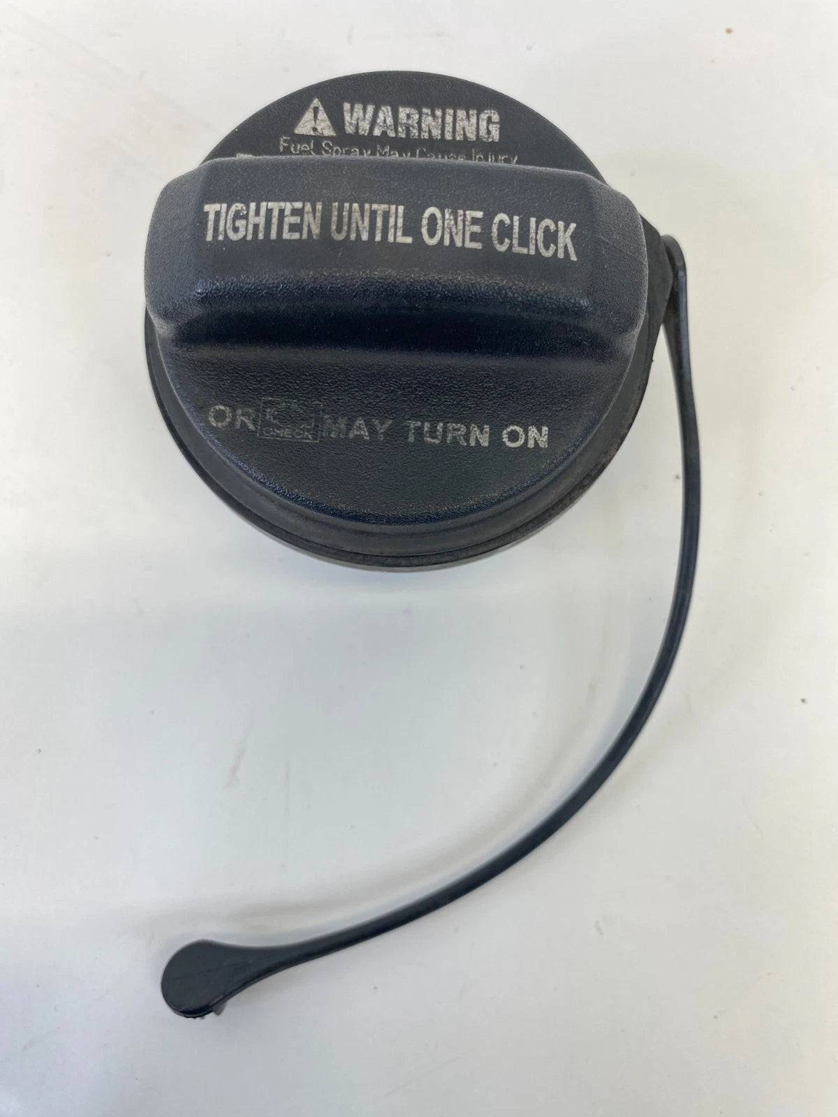 2006-2022 HYUNDAI ACCENT FUEL GAS TANK FILLER CAP WITH TETHER UNIT OEM FACTORY