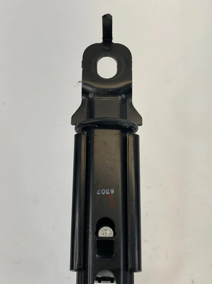 2007-2010 HYUNDAI ELANTRA FRONT RIGHT SIDE SEAT BELT ADJUSTER HEIGHT SUPPORT OEM