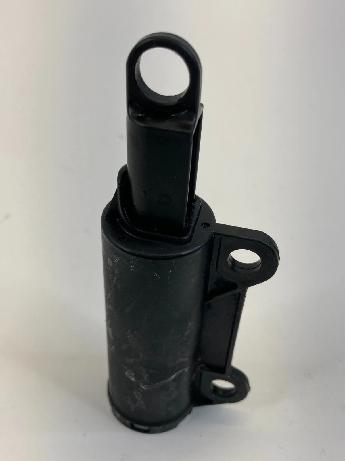 2012 13 14 15 16 17 2018 FORD FOCUS GLOVE BOX DAMPER SUPPORT OEM