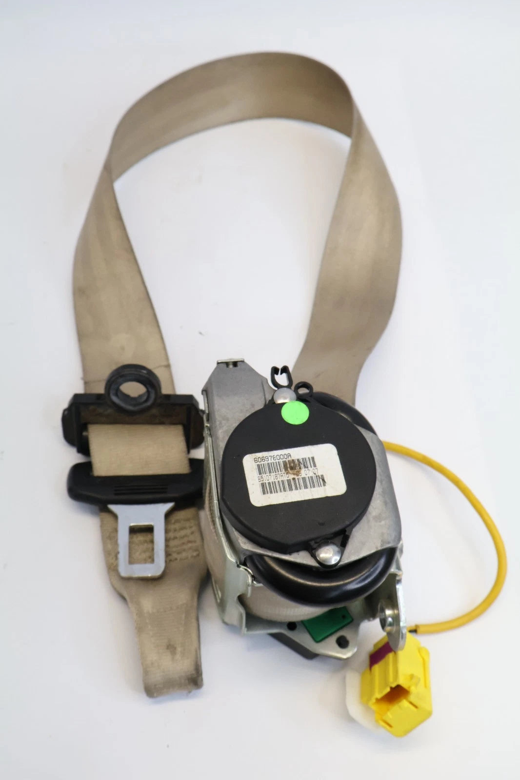 03-10 VW BEETLE CONVERTIBLE FRONT LEFT SEAT BELT DRIVER RETRACTOR OEM 1Y1857705A