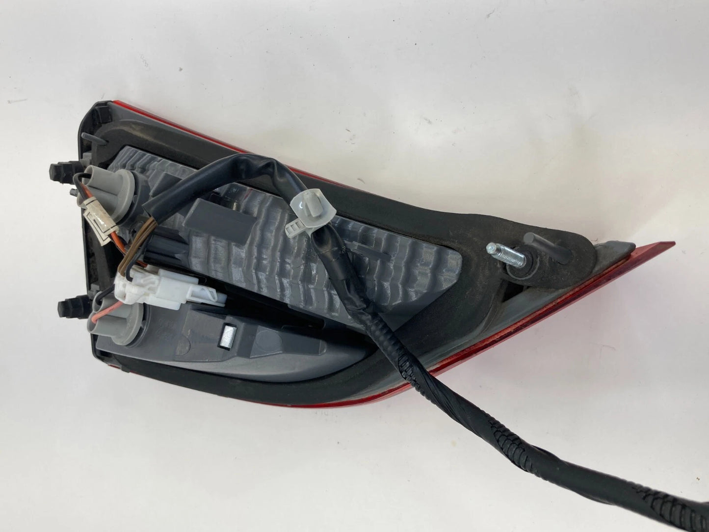 2011-2013 HYUNDAI ELANTRA RIGHT SIDE INNER TRUNK TAILLIGHT 92404-3X0 OEM