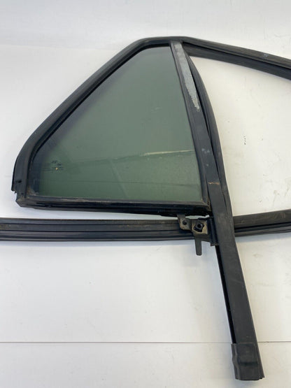 07-12 Hyundai Santa Fe Rear Right Side Quarter Vent Window Glass Fixed OEM