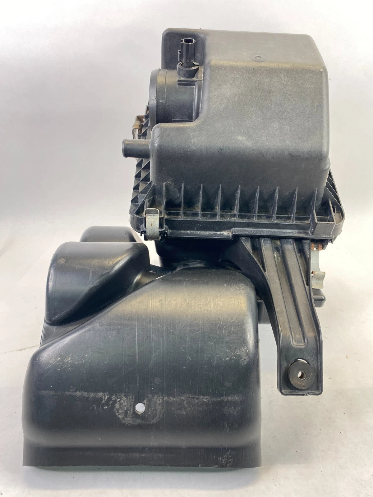 2009-2020 DODGE JOURNEY 2.4L 3.5L ENGINE AIR FILTER CLEANER BOX HOUSING OEM