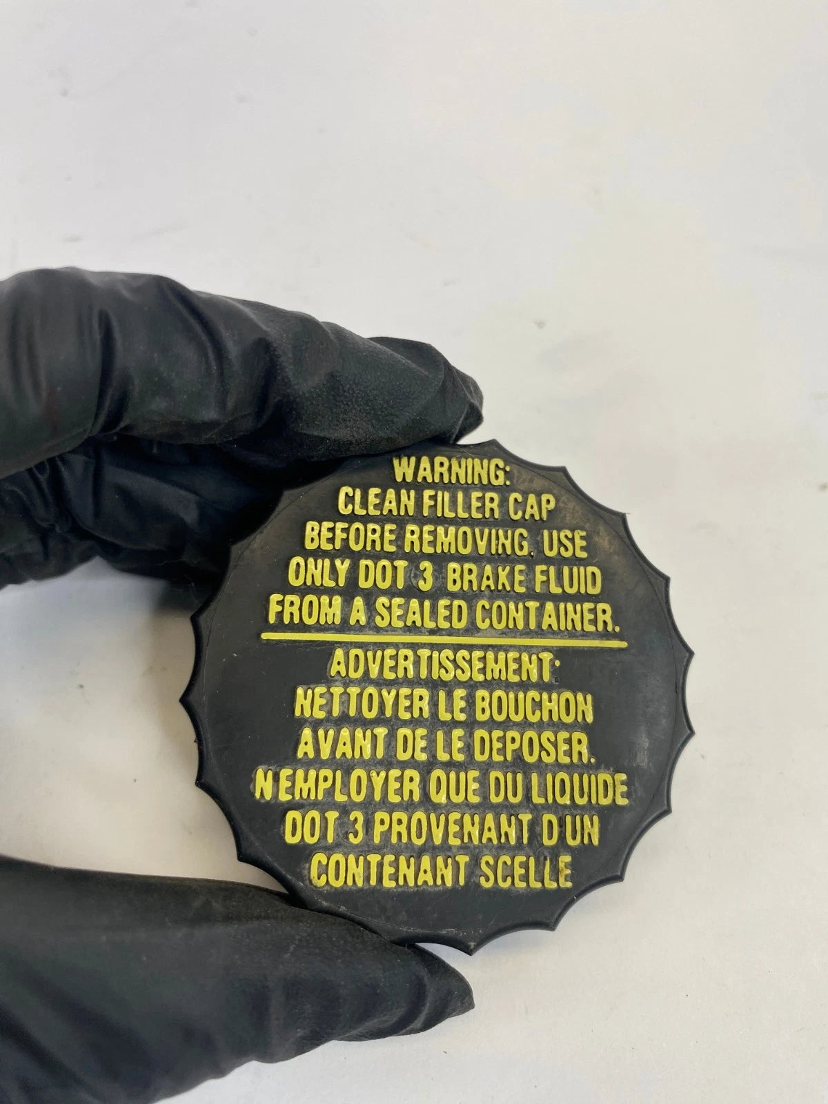 2001-2012 FORD ESCAPE BRAKE FLUID FILLER TANK CAP FRONT OEM FACTORY 265513-34111