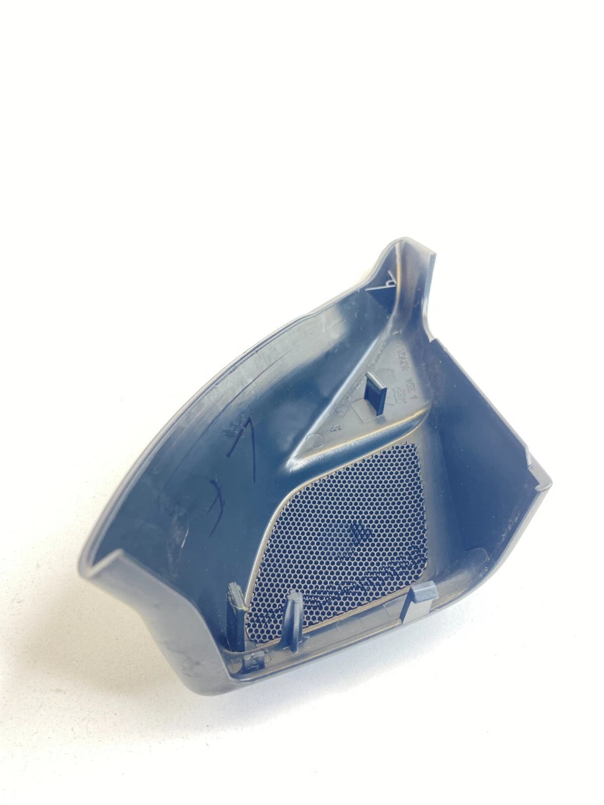 2004-2011 VOLVO S40 FRONT LEFT DRIVER DOOR TWEETER SPEAKER COVER BEZEL 8679628
