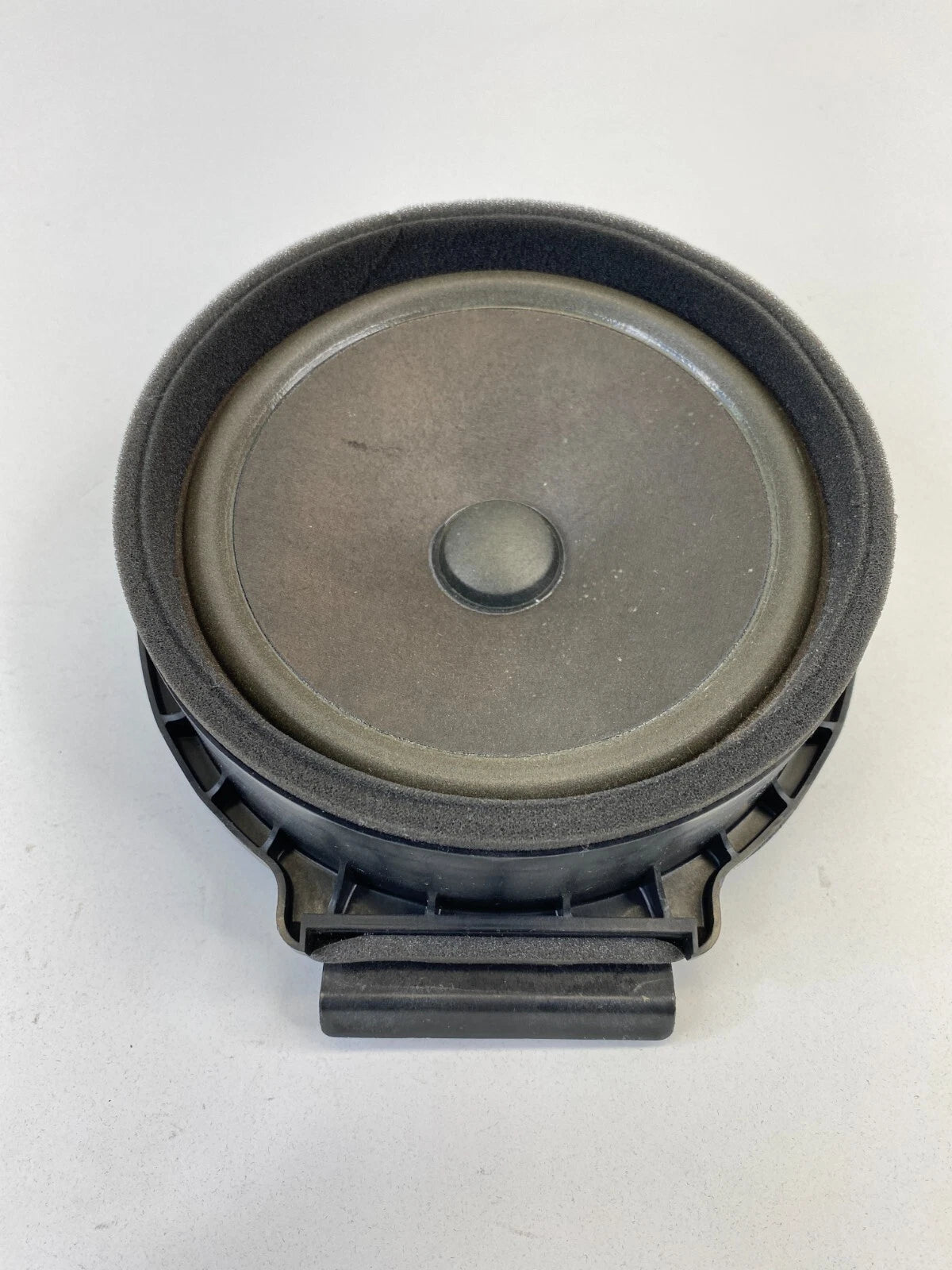 2013-2015 CHEVROLET MALIBU FRONT LEFT DRIVER DOOR SPEAKER AUDIO OEM