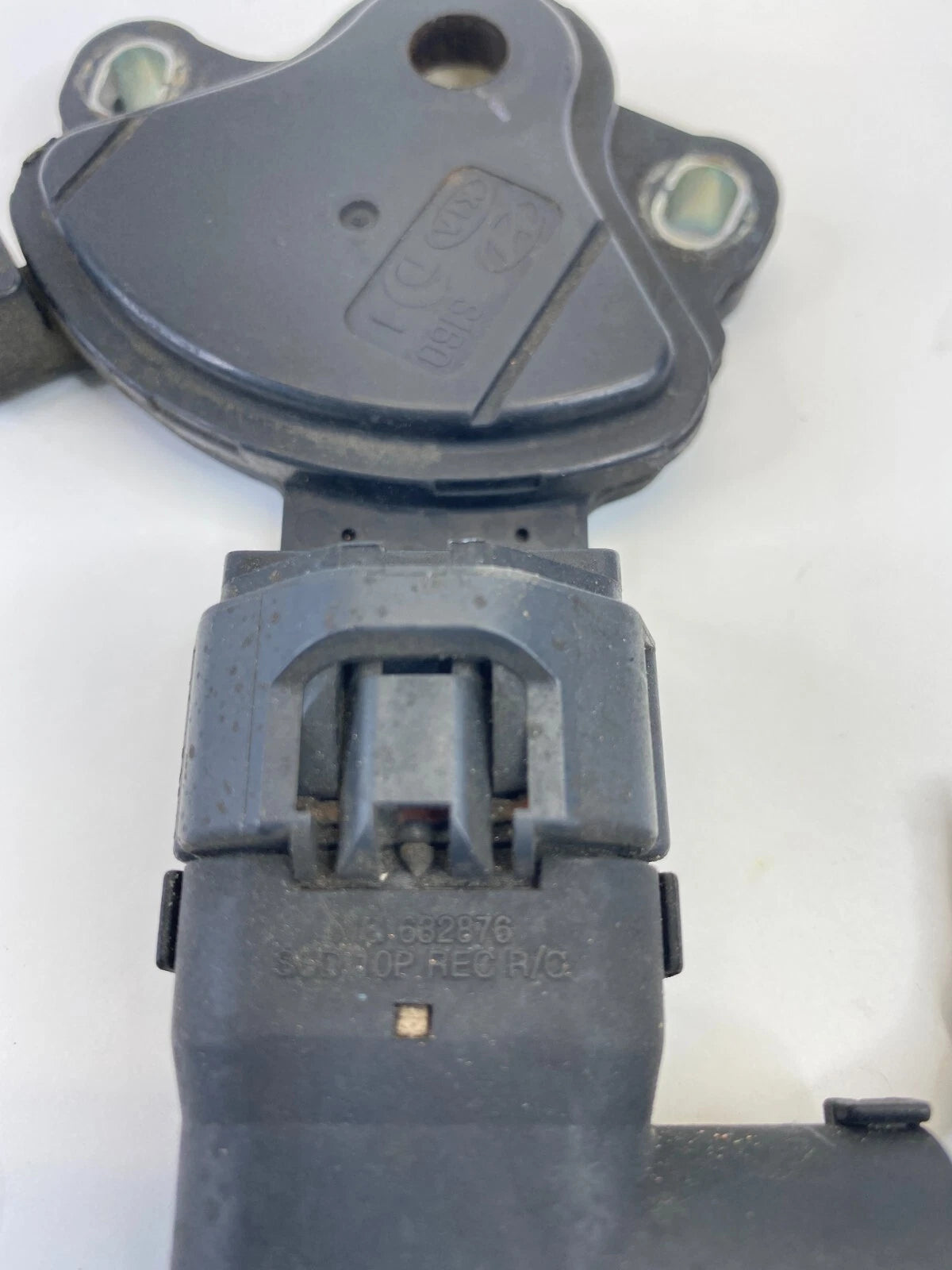 2007 2008 2009 2010 HYUNDAI ELANTRA SEDAN 2.0L L4 AT NEUTRAL SAFETY SWITCH OEM