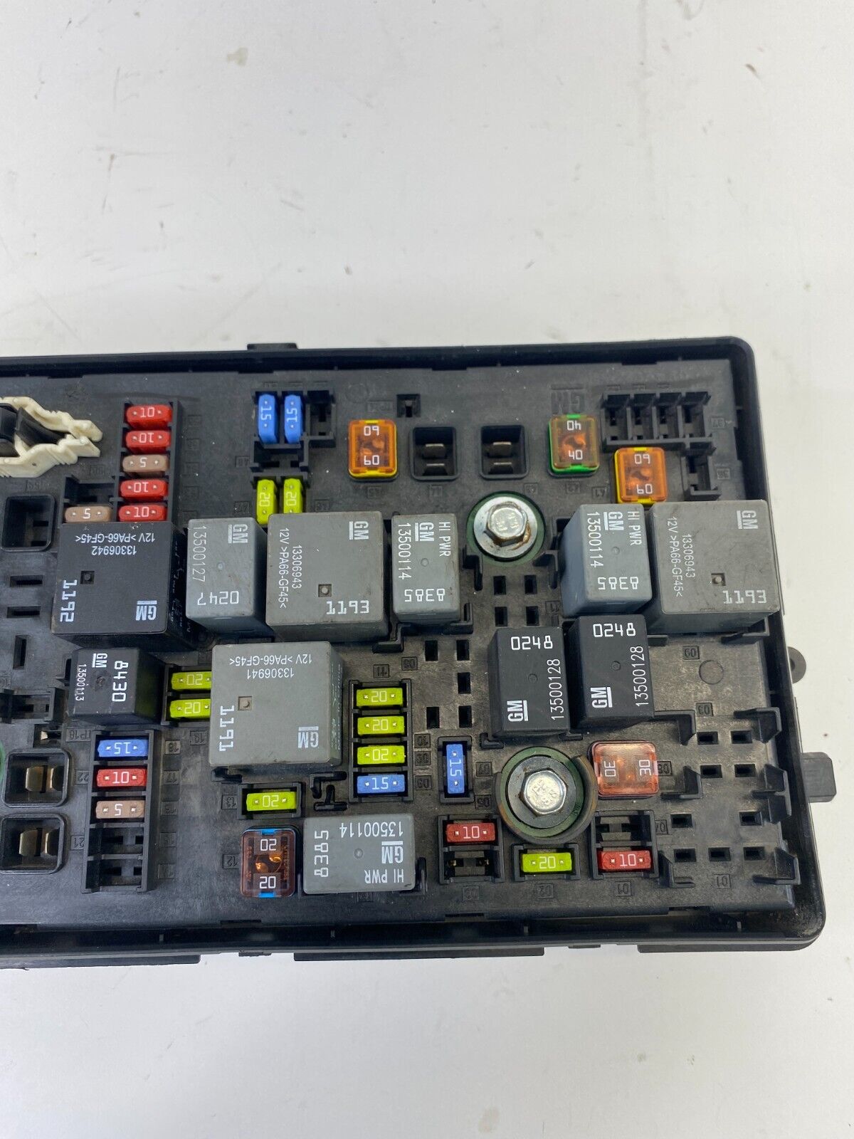 2010 2011 Cadillac SRX 3.0L AT Engine Fuse Box Relay Junction Block 15896995 OEM