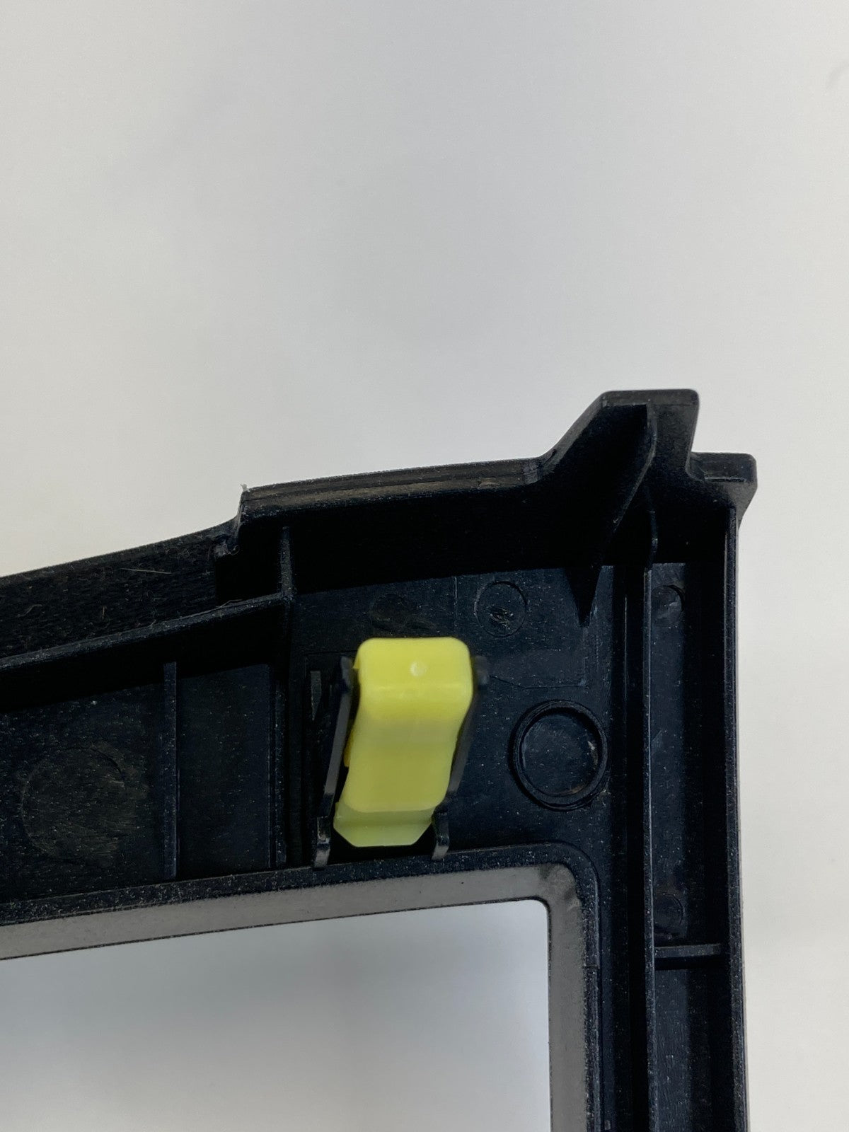 2011 2012 Toyota Avalon Center Dash Radio Bezel Trim Panel 55422-07010 OEM