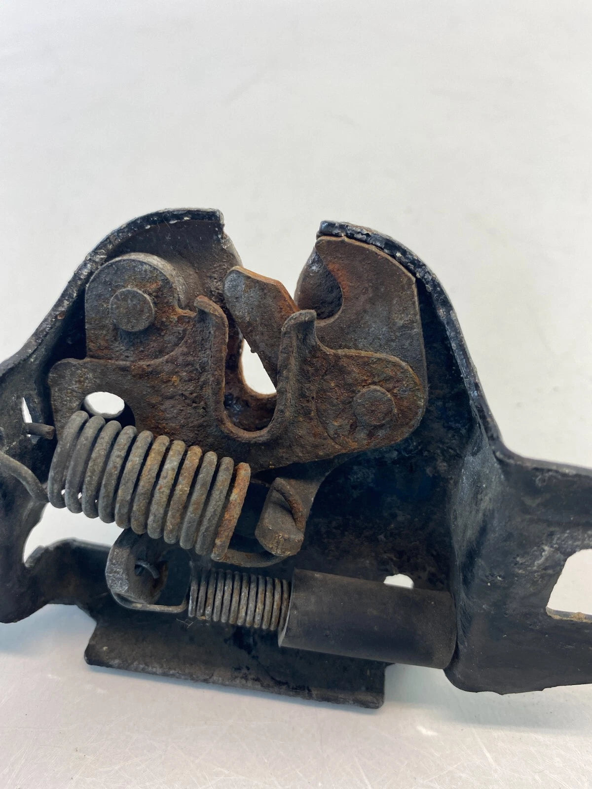 2008-2015 RAM C/V 08-16 TOWN & COUNTRY LATCH LOCK RELEASE ACTUATOR ASSEMBLY OEM