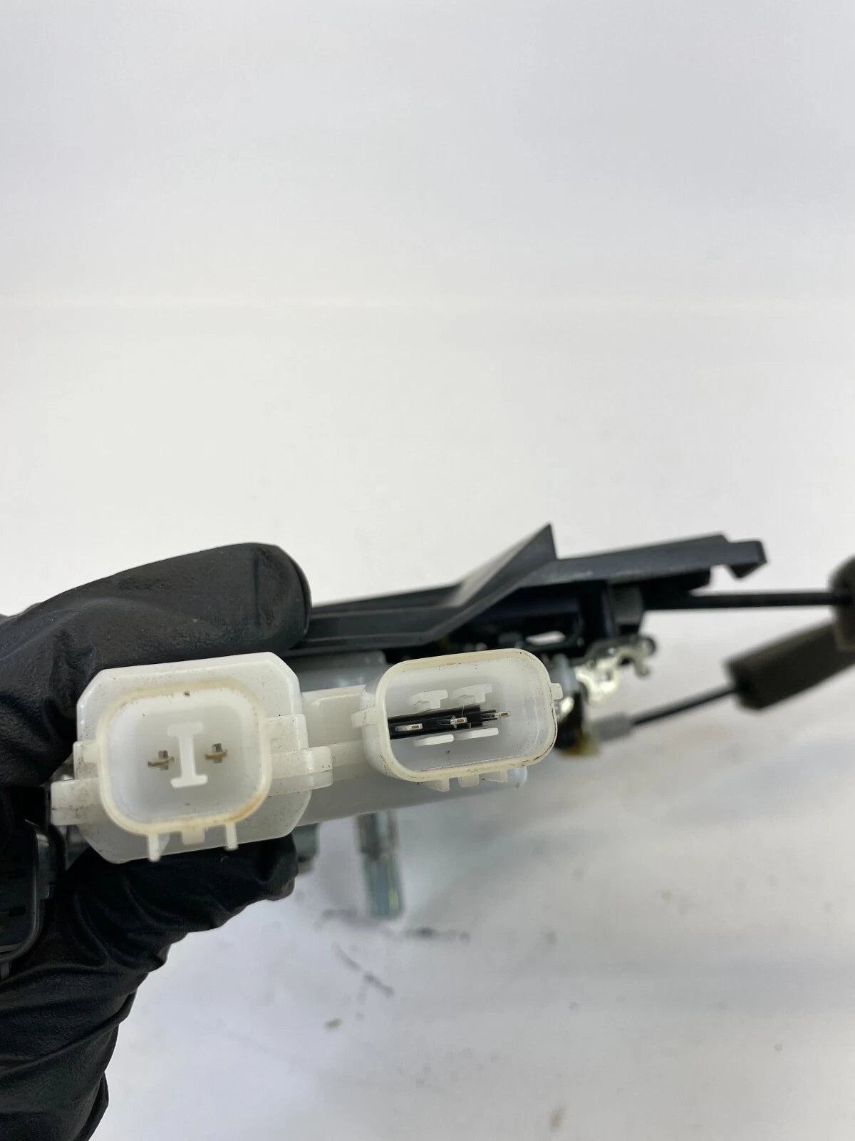 2005-2007 HONDA ODYSSEY REAR RIGHT SIDE SLIDING DOOR HANDLE REMOTE ACTUATOR OEM