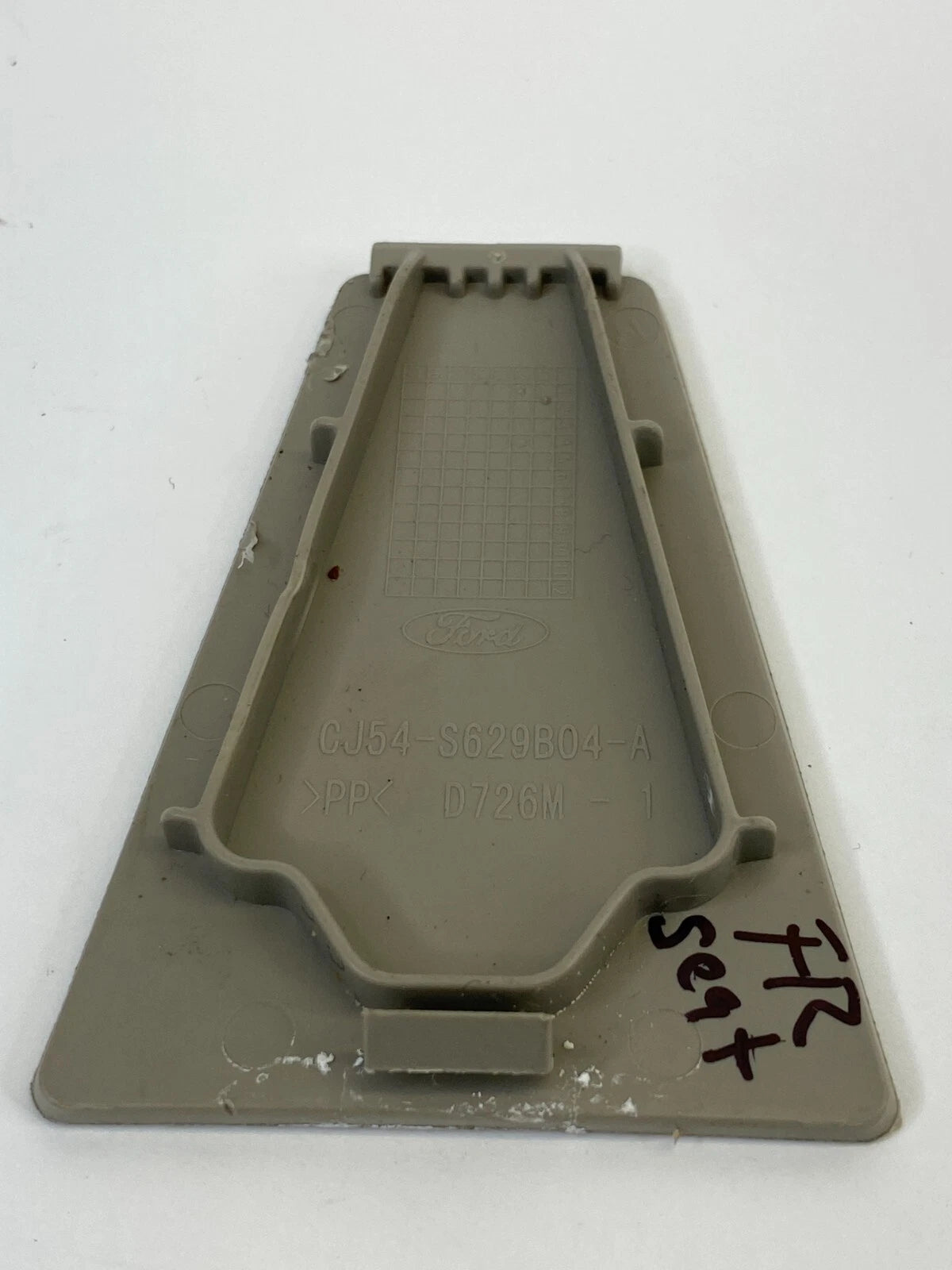 13 14 FORD ESCAPE FRONT RIGHT SEAT TRACK COVER INSERT TRIM PANEL CJ54-S629B04-A