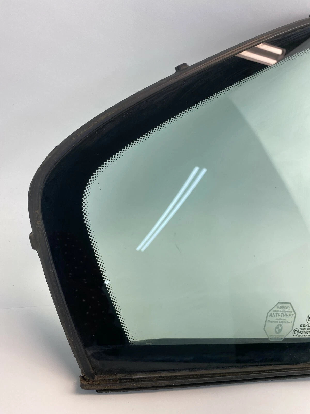 1998-2001 BMW 740i 740iL REAR RIGHT BACK SIDE DOOR VENT WINDOW QUARTER GLASS OEM