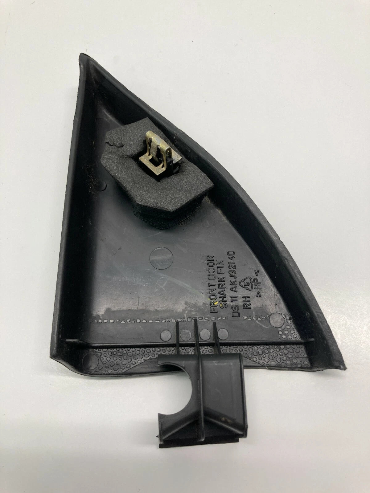 2007-09 SATURN AURA FRONT RIGHT PASSENGER SIDE DOOR MIRROR INTERIOR COVER TRIM