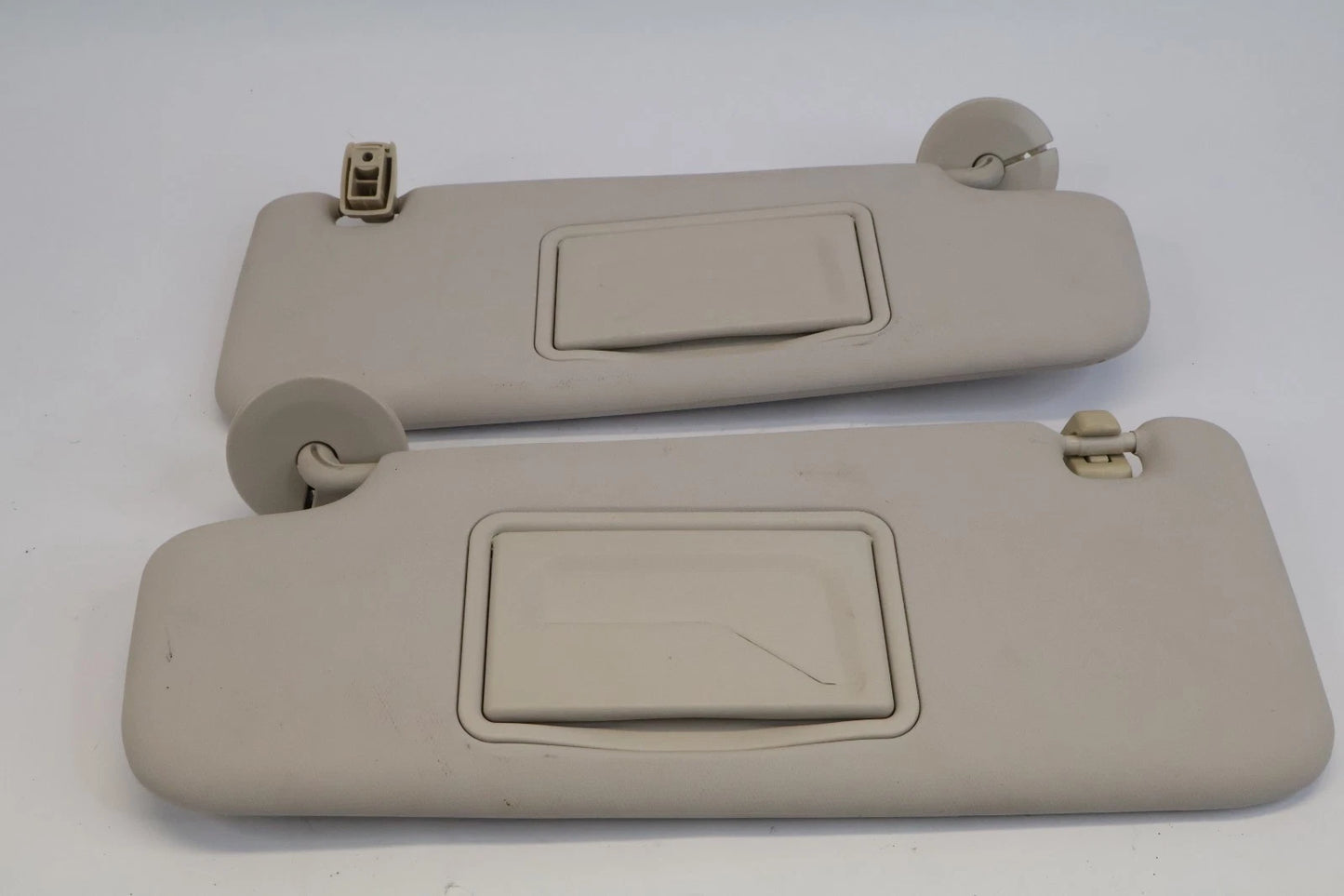 2017 2018 CHEVROLET CRUZE LEFT & RIGHT SUNVISOR SUN VISOR SET PAIR W/ MIRROR OEM