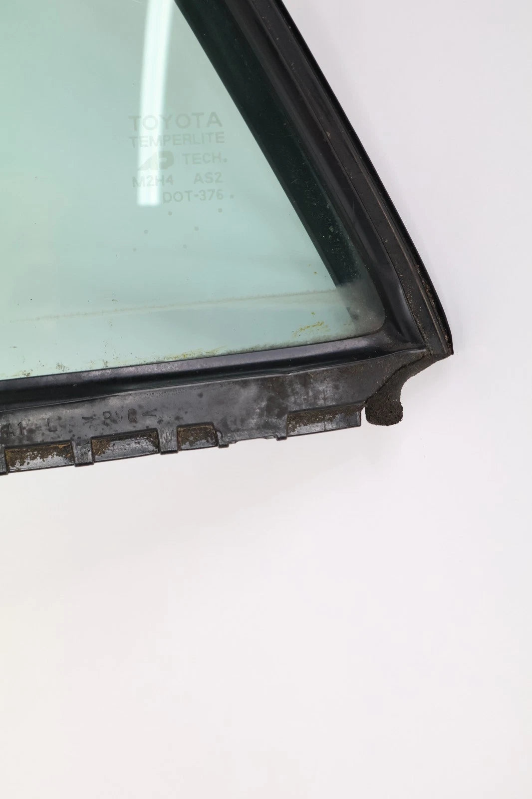 2005-2012 TOYOTA AVALON REAR LEFT DOOR QUARTER WINDOW FIXED GLASS 68189-07010