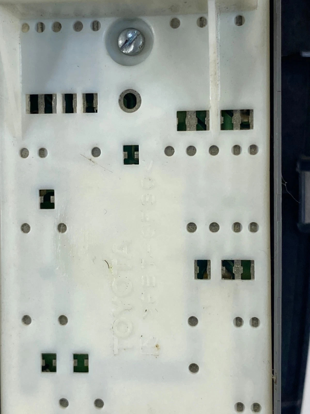 2006-2012 TOYOTA RAV4 FRONT LEFT DRIVER MASTER WINDOW SWITCH & BEZEL 7423242070