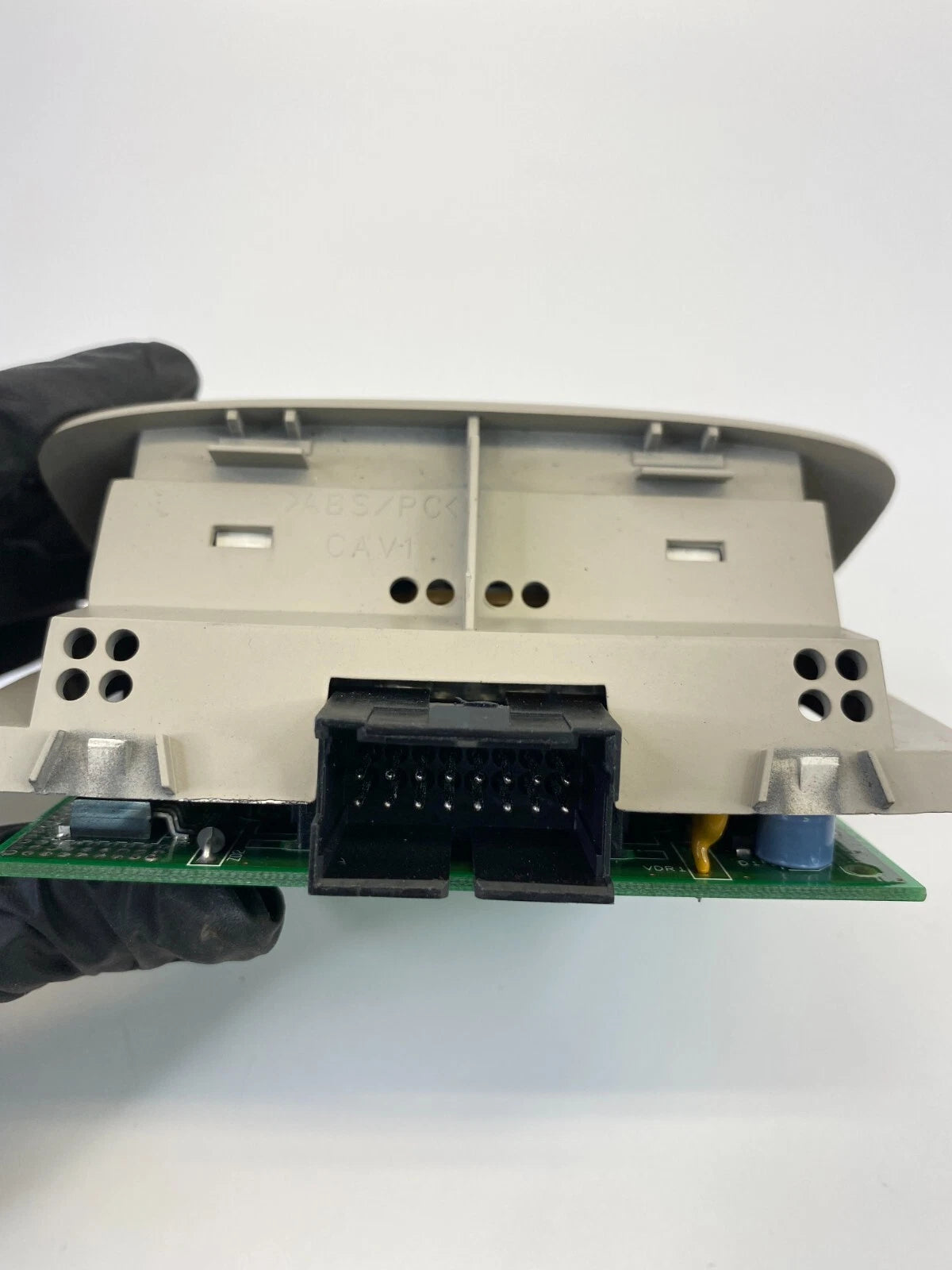 2000-2005 CADILLAC DEVILLE REAR CONSOLE A/C HEATER CLIMATE CONTROL UNIT OEM