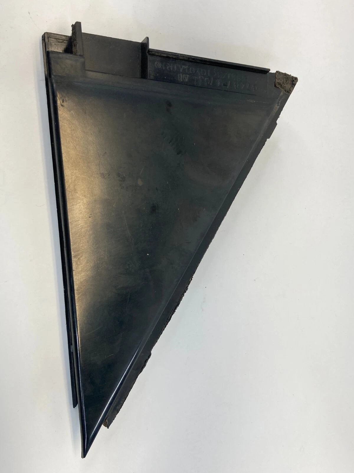 04-09 TOYOTA PRIUS REAR RIGHT SIDE DOOR INTERIOR CORNER COVER 67487-47031 OEM