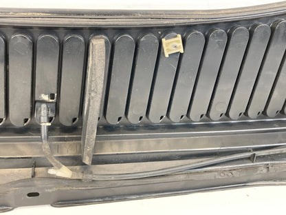 1999-2001 FORD F-250 F250 SUPER DUTY WINDSHIELD RIGHT PASSENGER WIPER COWL OEM