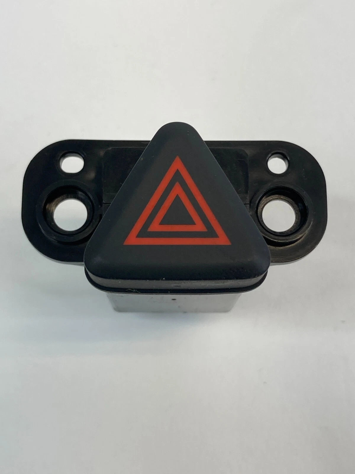 11-16 CHEVROLET CRUZE EMERGENCY LIGHT WARNING HAZARD SWITCH BUTTON 95214143 OEM